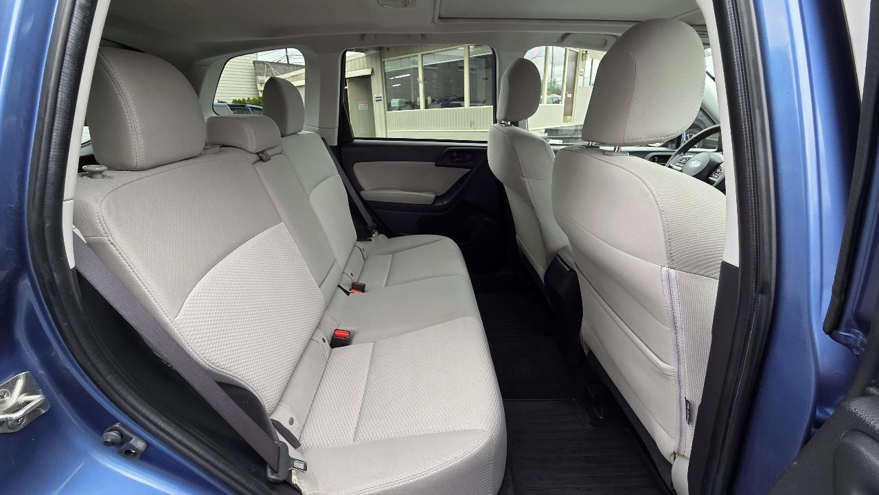 Subaru Forester 4dr CVT 2.5i Premium PZEV 2016