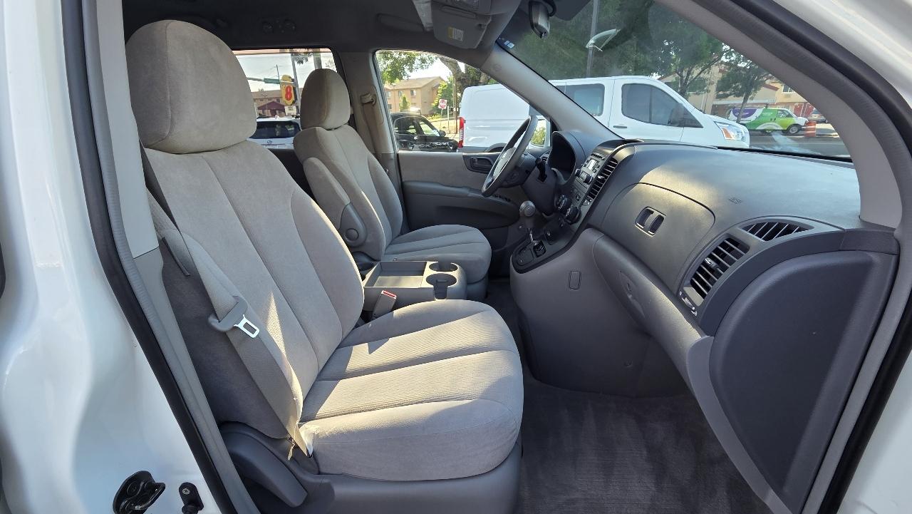Kia Sedona LX 2006