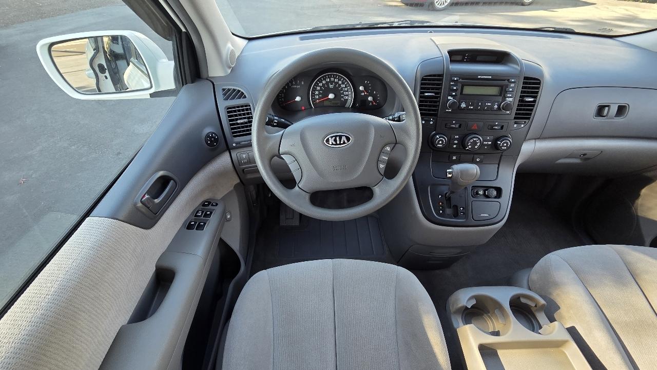 Kia Sedona LX 2006
