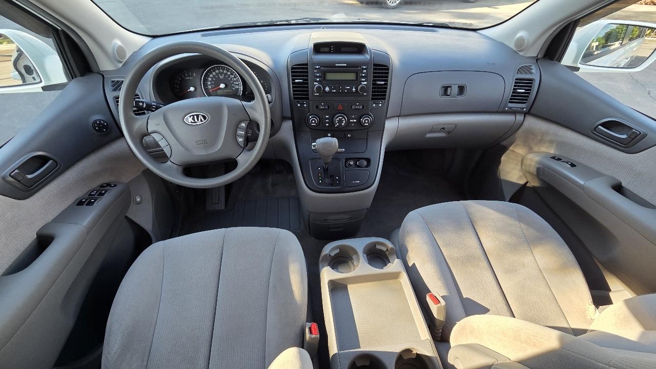Kia Sedona LX 2006