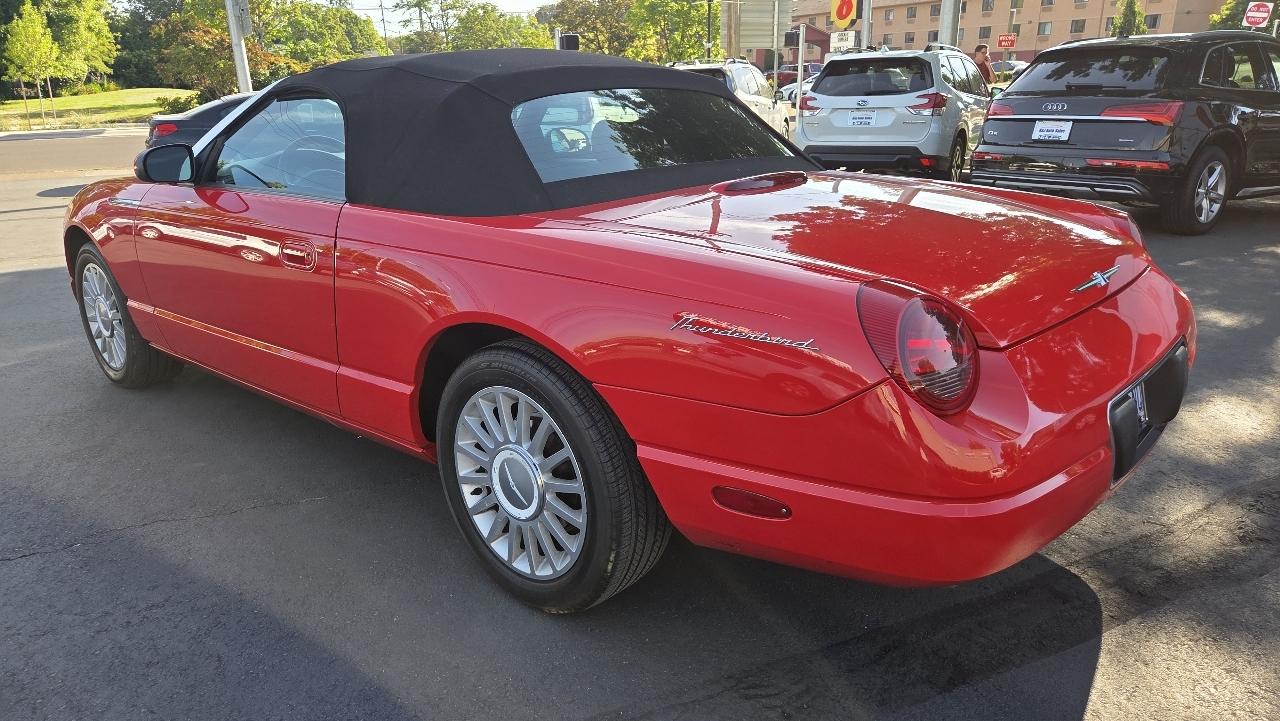 Ford Thunderbird  2005