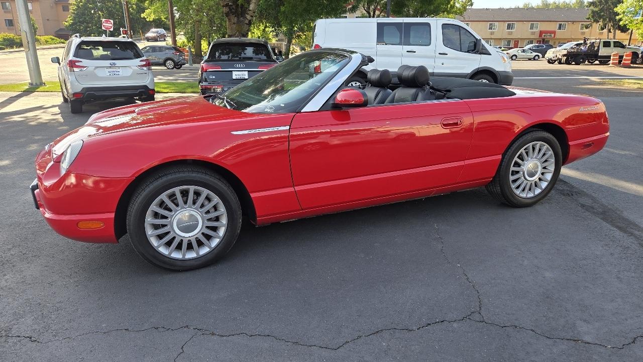 Ford Thunderbird  2005