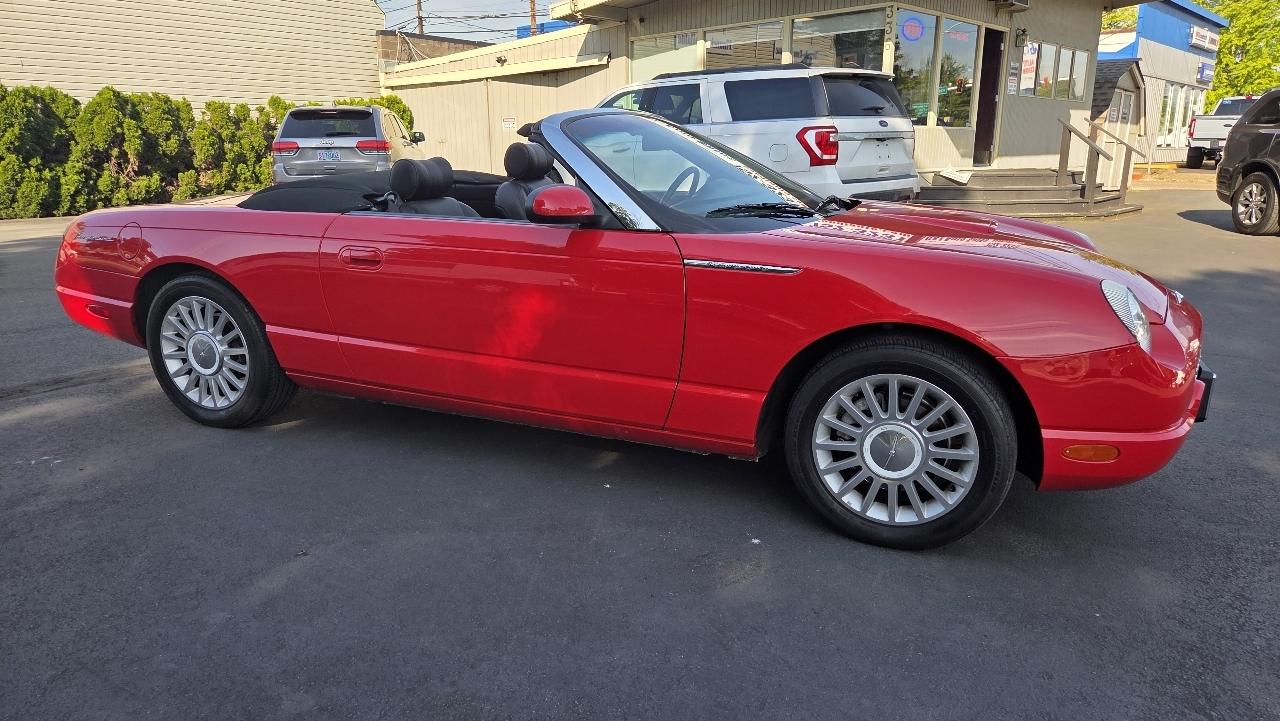 Ford Thunderbird  2005