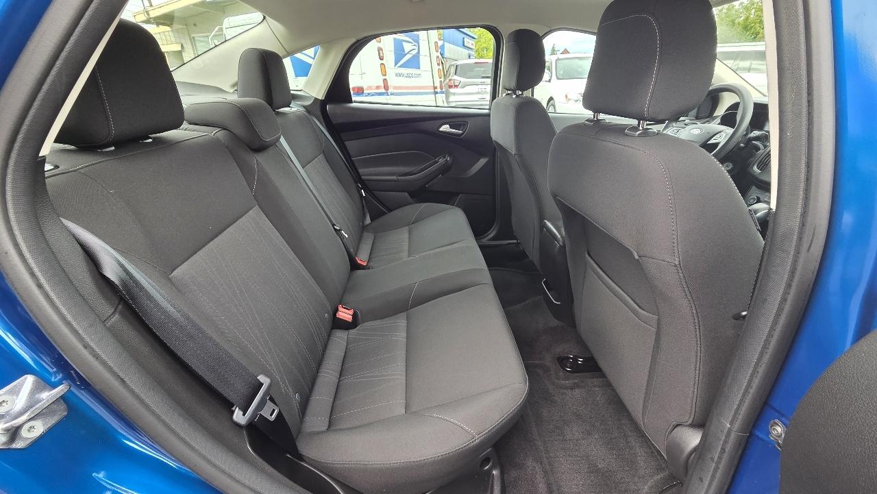 Ford Focus SE Sedan 2018