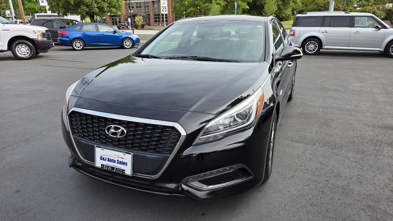 Hyundai Sonata Hybrid SE 2016
