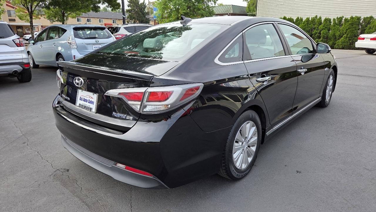 Hyundai Sonata Hybrid SE 2016