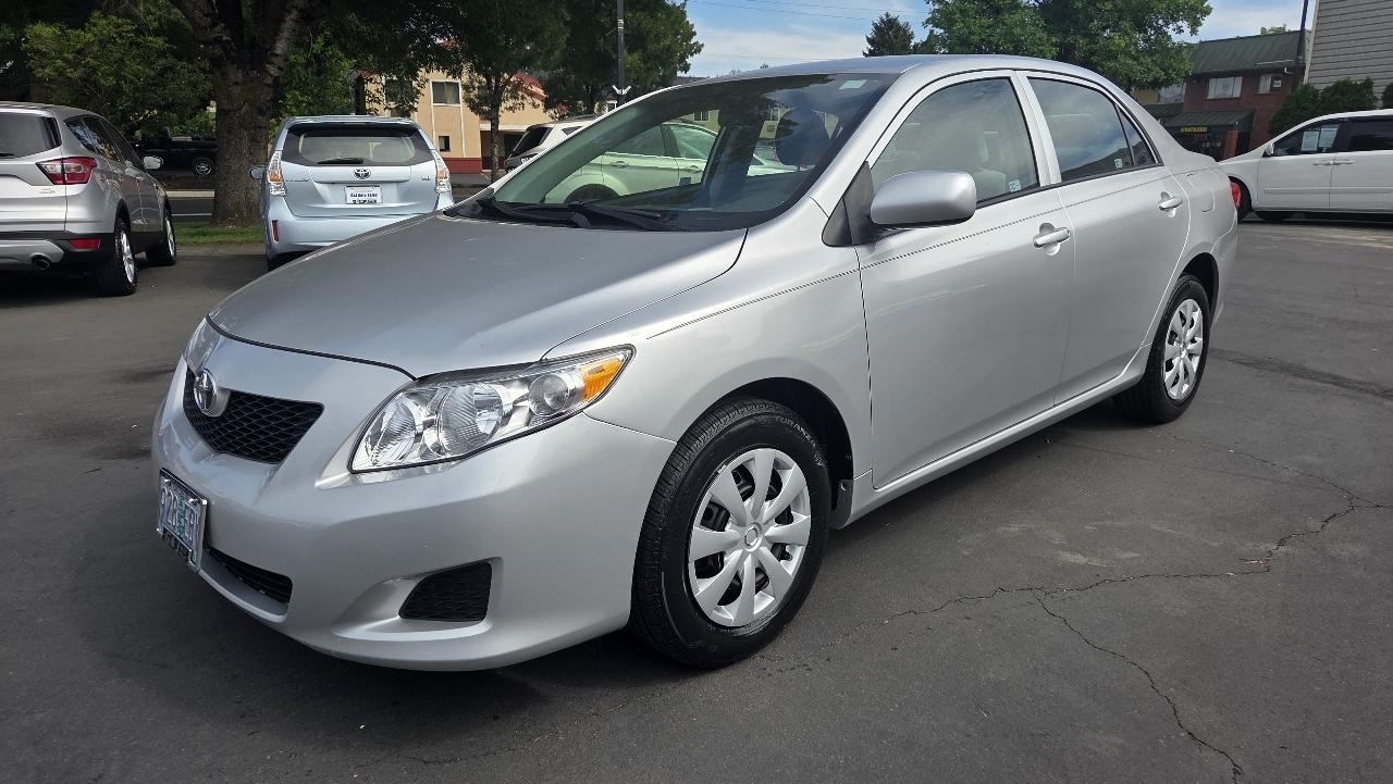 Toyota Corolla LE 2009