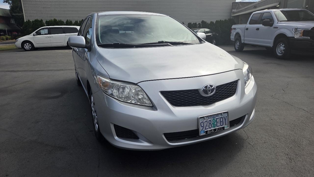 Toyota Corolla LE 2009