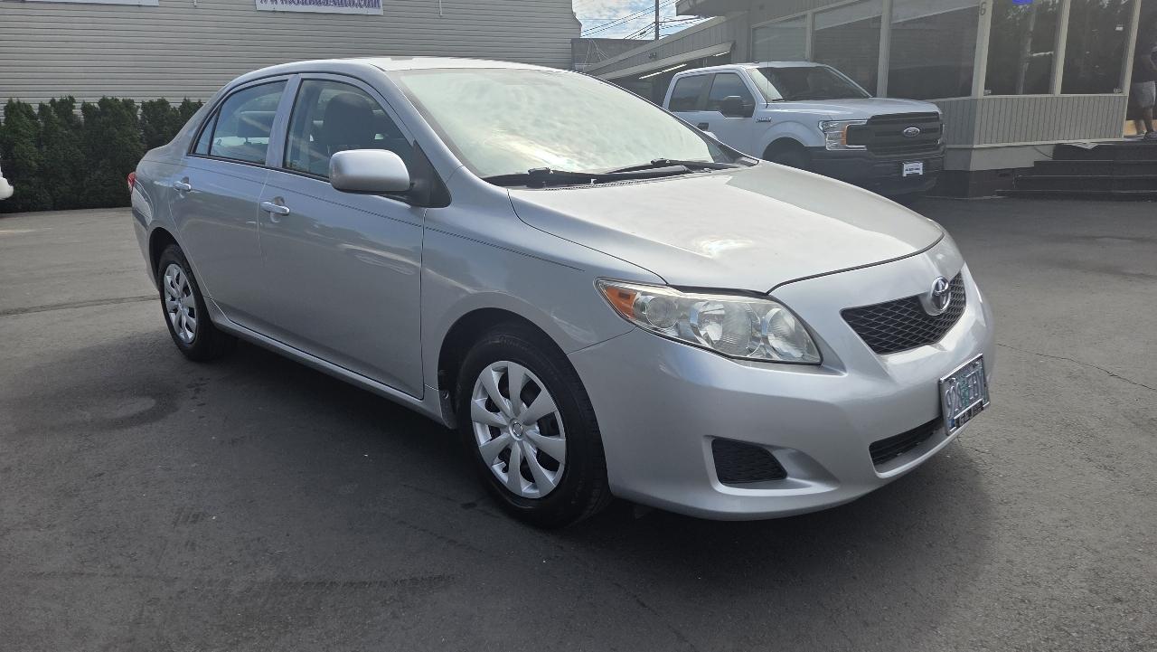 Toyota Corolla LE 2009