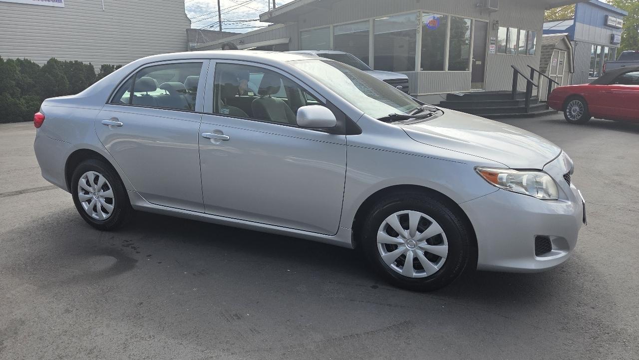 Toyota Corolla LE 2009