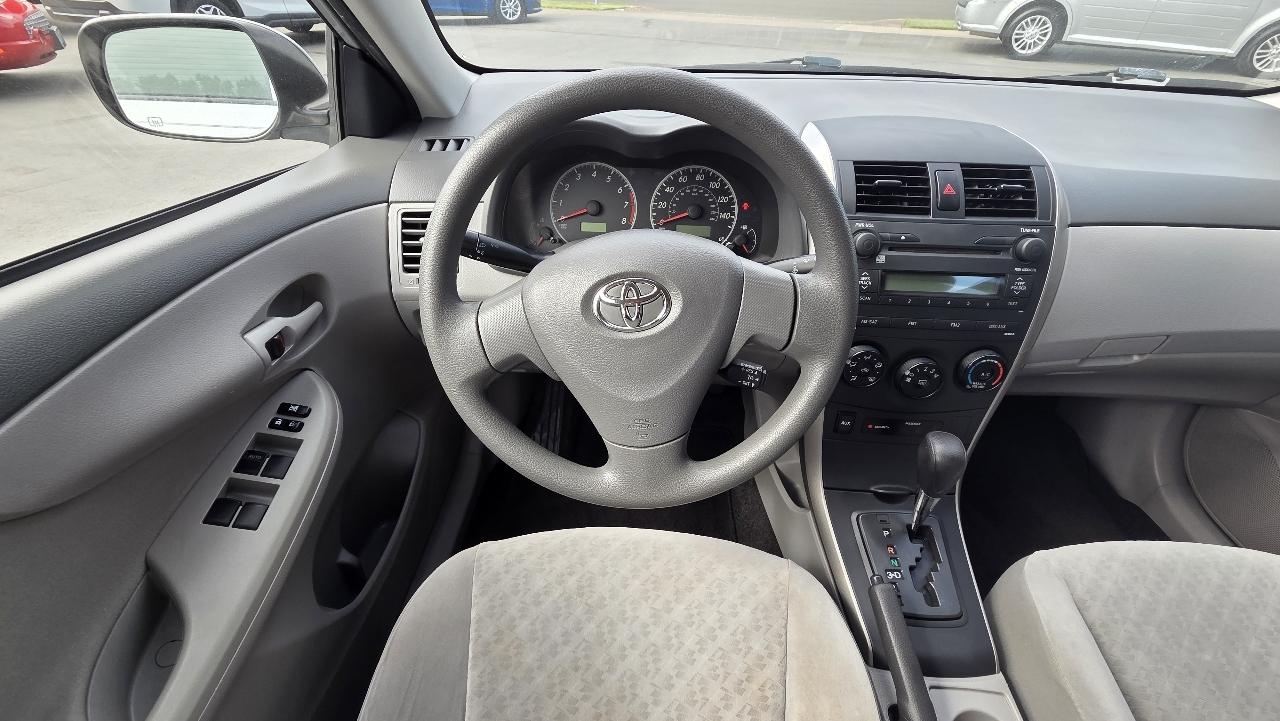 Toyota Corolla LE 2009