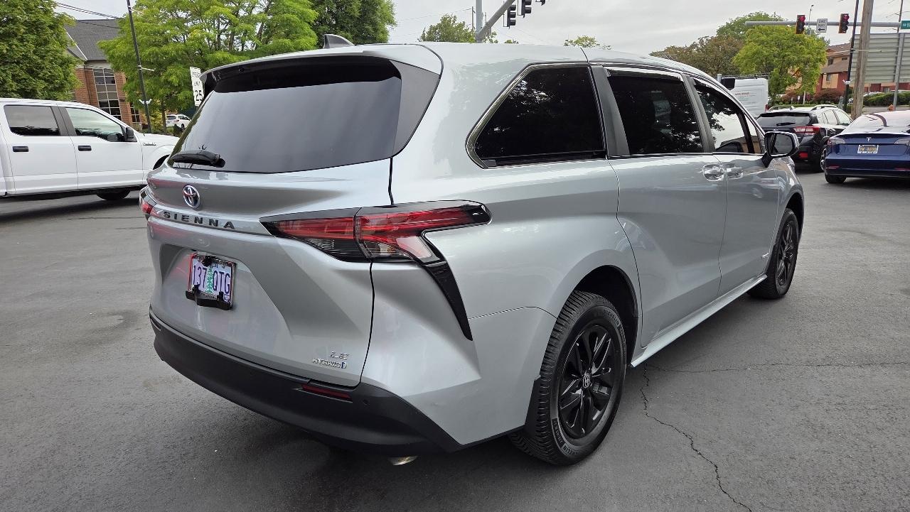 Toyota Sienna  2021