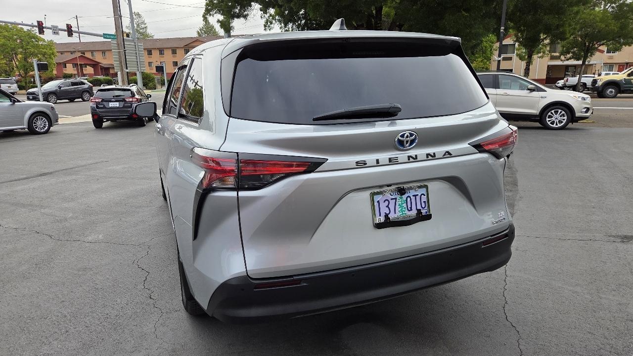 Toyota Sienna  2021