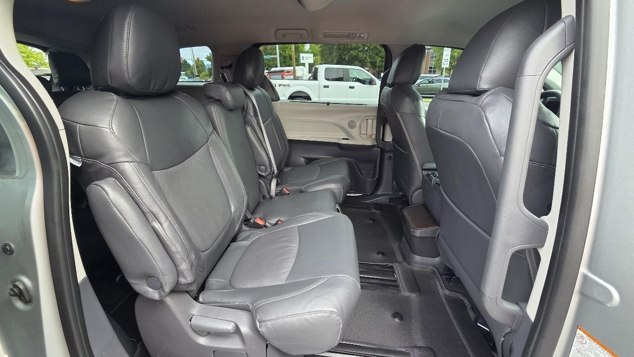 Toyota Sienna  2021