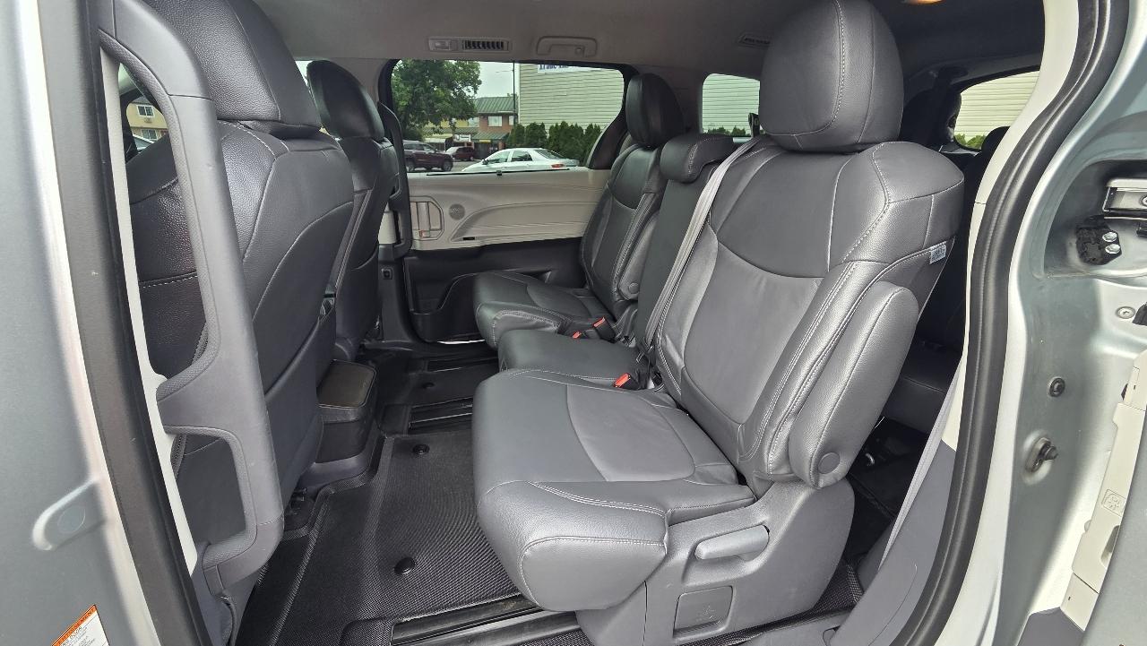 Toyota Sienna  2021