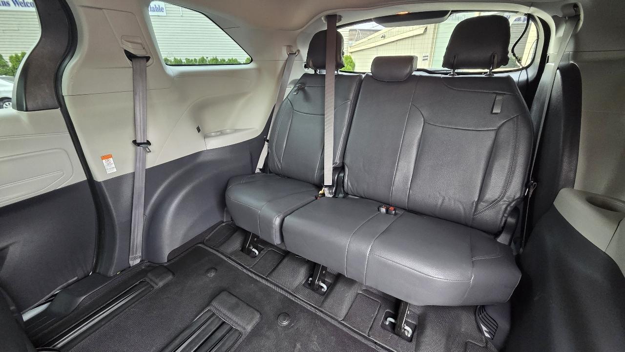 Toyota Sienna  2021
