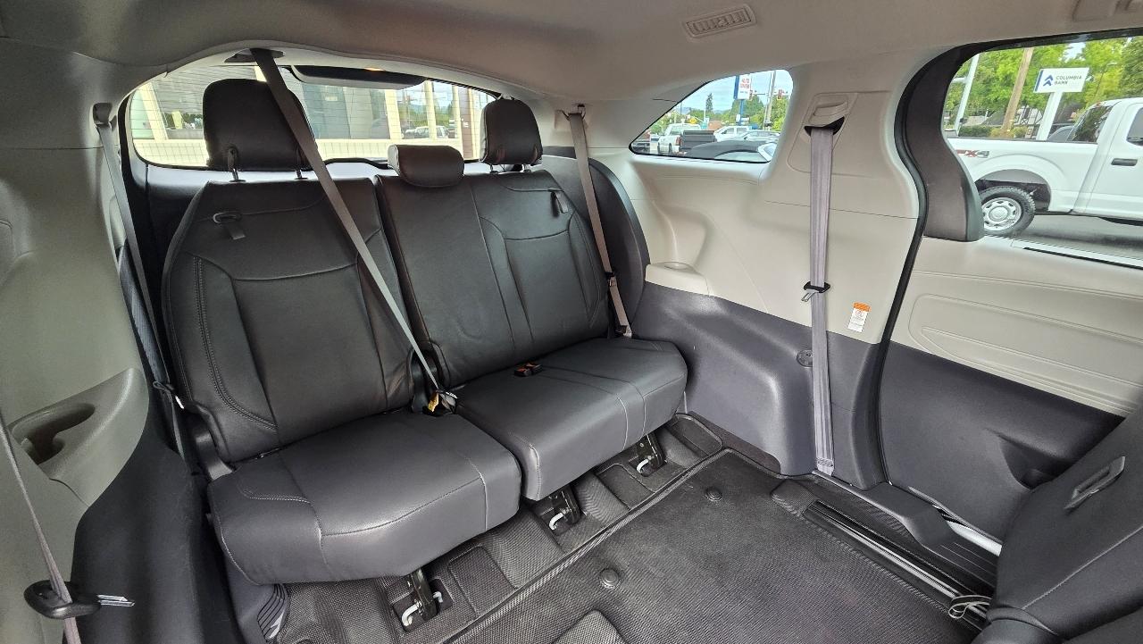 Toyota Sienna  2021