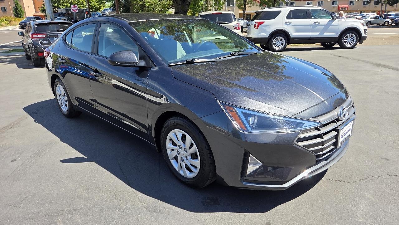 Hyundai Elantra SE 2020