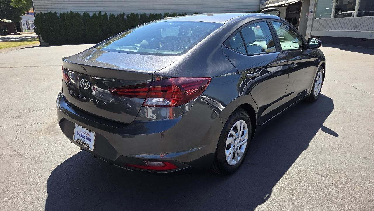 Hyundai Elantra SE 2020
