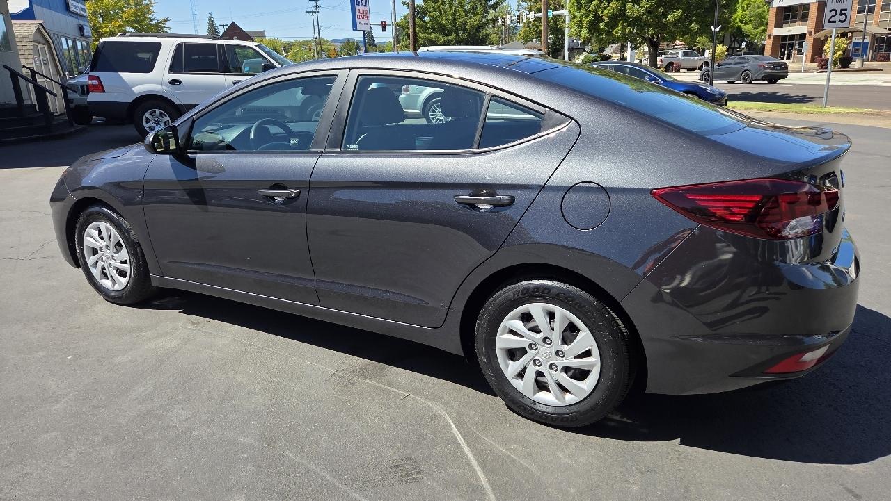 Hyundai Elantra SE 2020