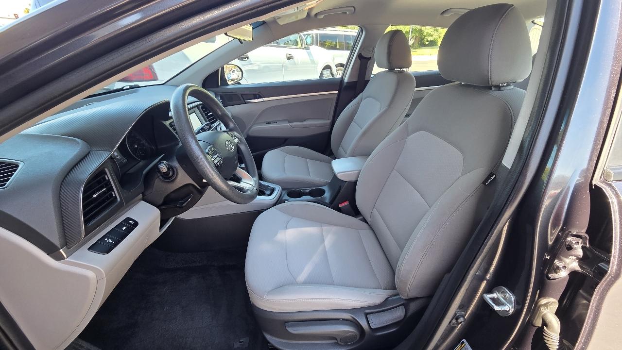 Hyundai Elantra SE 2020