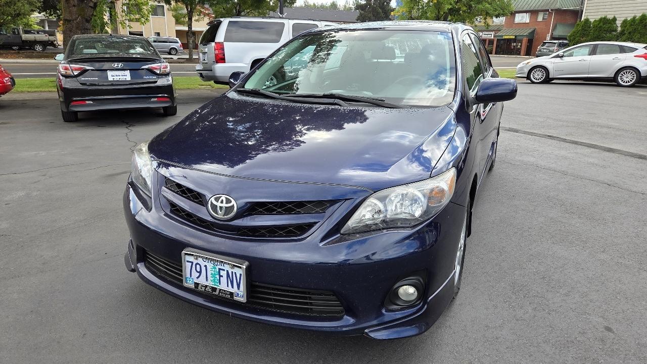 Toyota Corolla S 2011