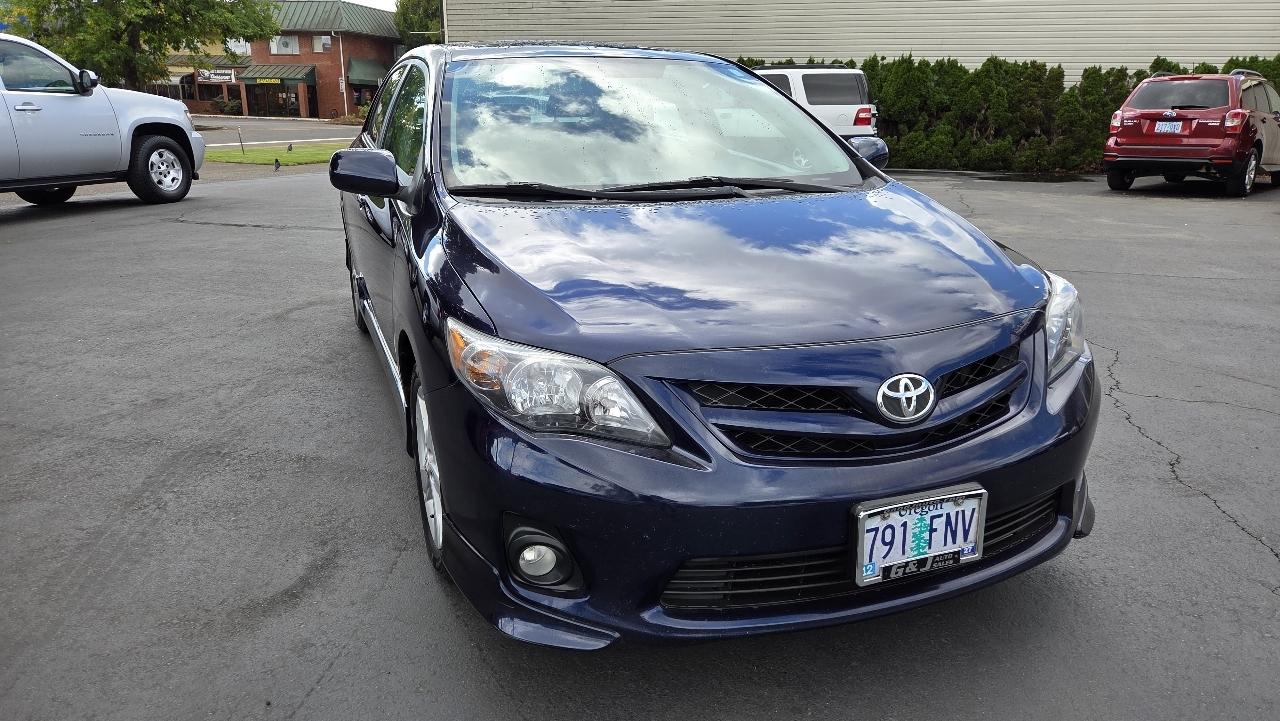 Toyota Corolla S 2011