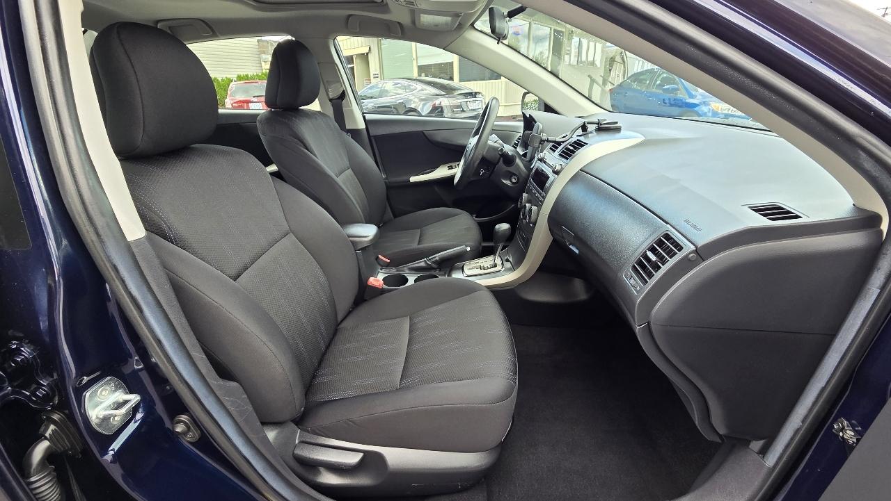 Toyota Corolla S 2011