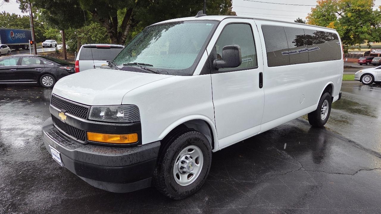 Chevrolet Express Passenger  2020