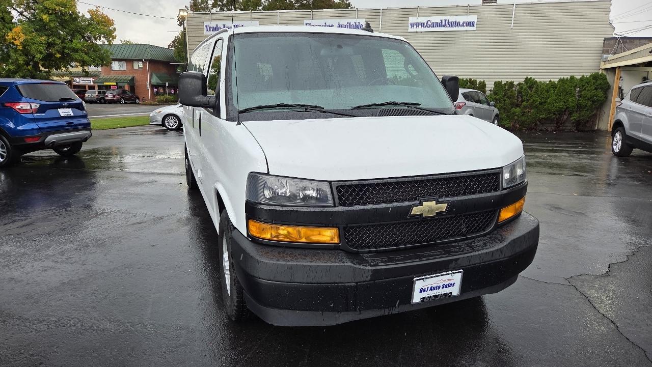Chevrolet Express Passenger  2020