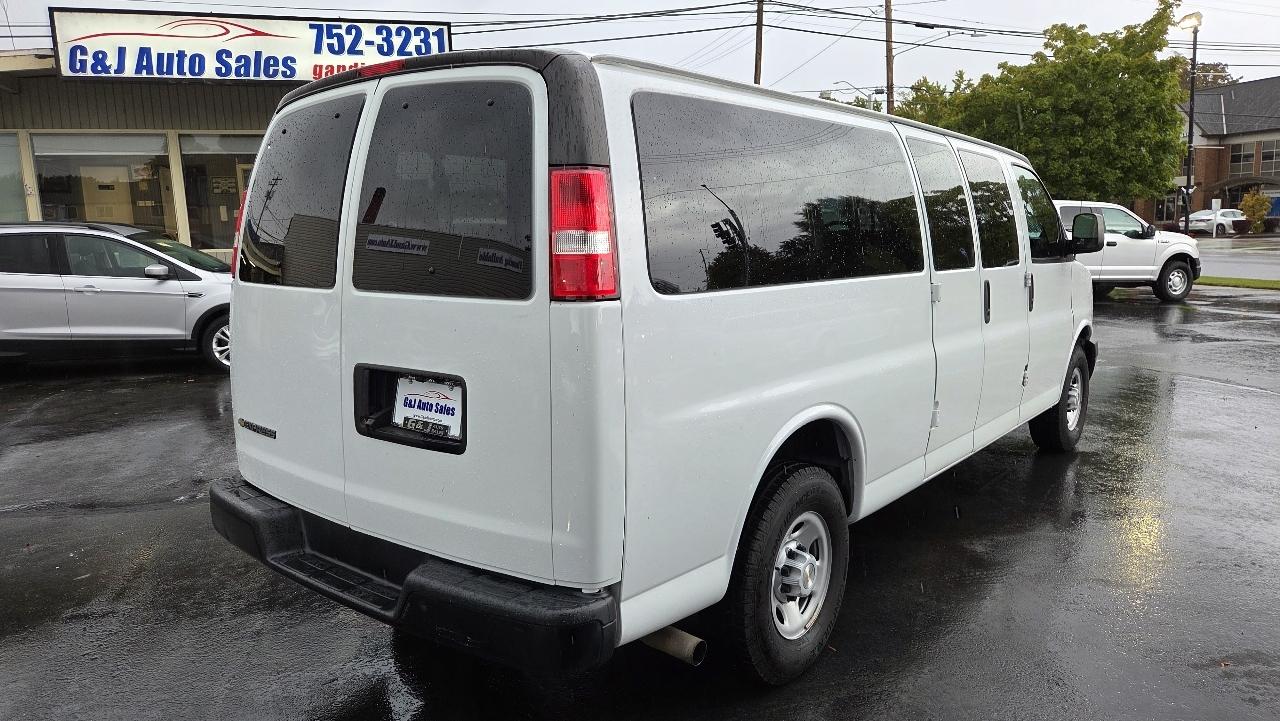 Chevrolet Express Passenger  2020