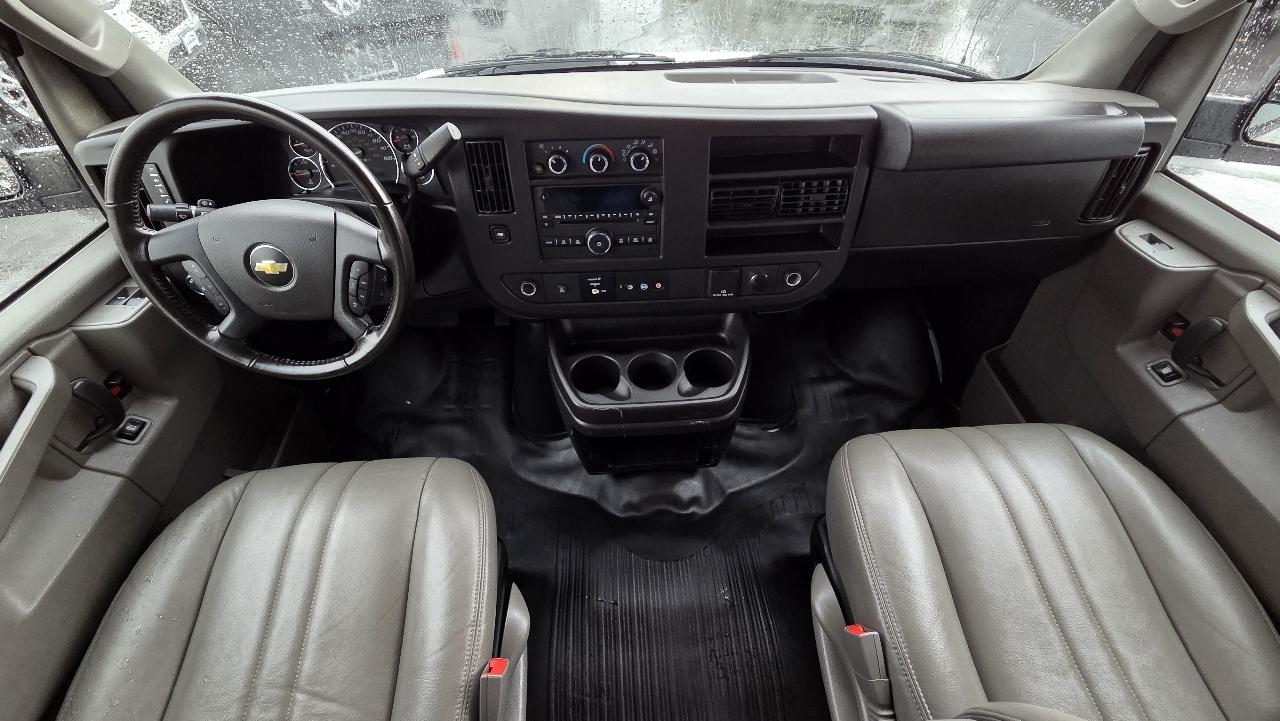 Chevrolet Express Passenger  2020