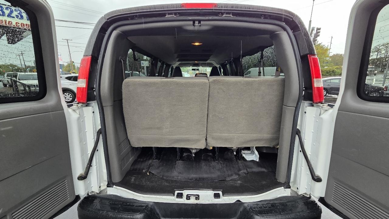 Chevrolet Express Passenger  2020