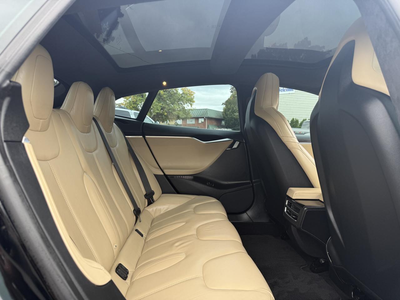 Tesla Model S 70 2015