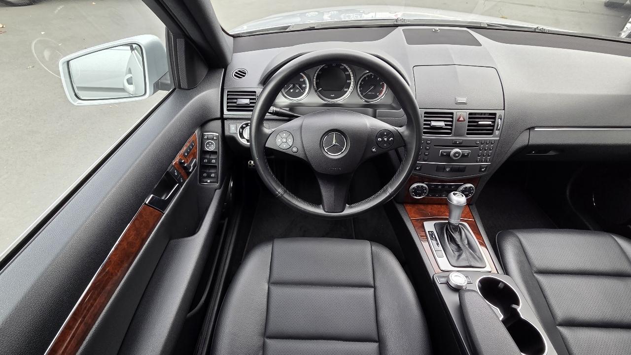 Mercedes-Benz C-Class  2011