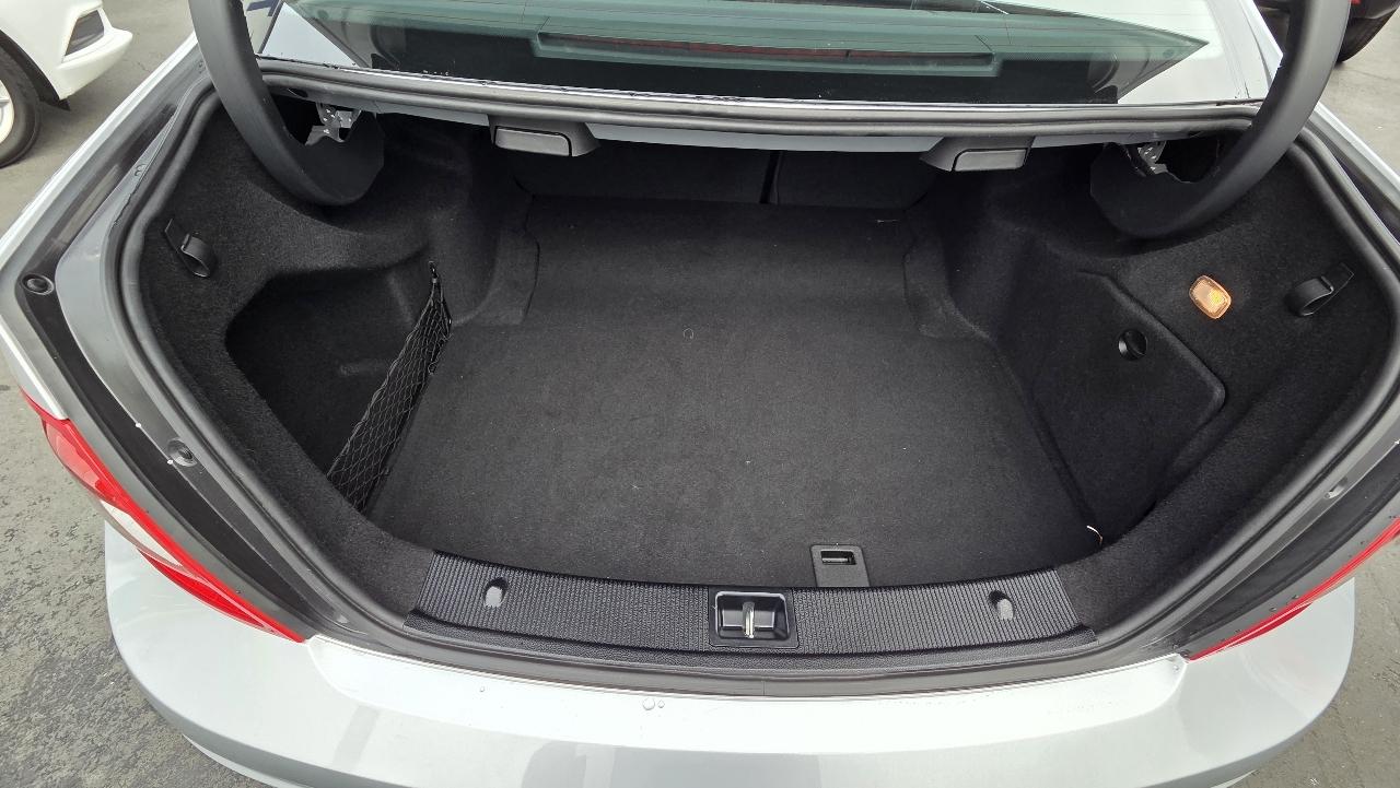 Mercedes-Benz C-Class  2011