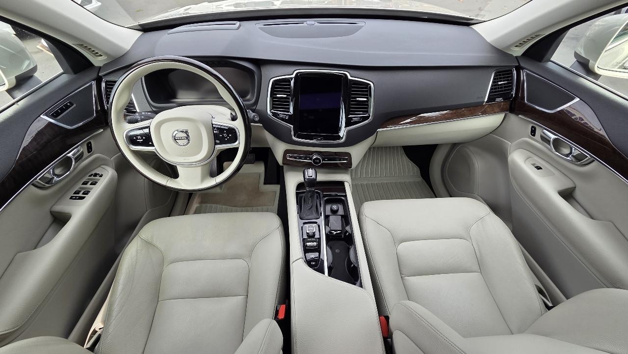 Volvo XC90  2016