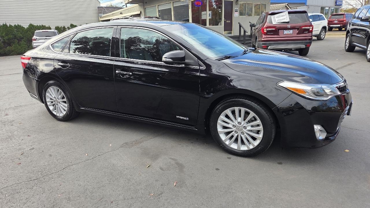 Toyota Avalon Hybrid Limited 2013