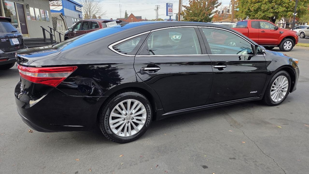 Toyota Avalon Hybrid Limited 2013