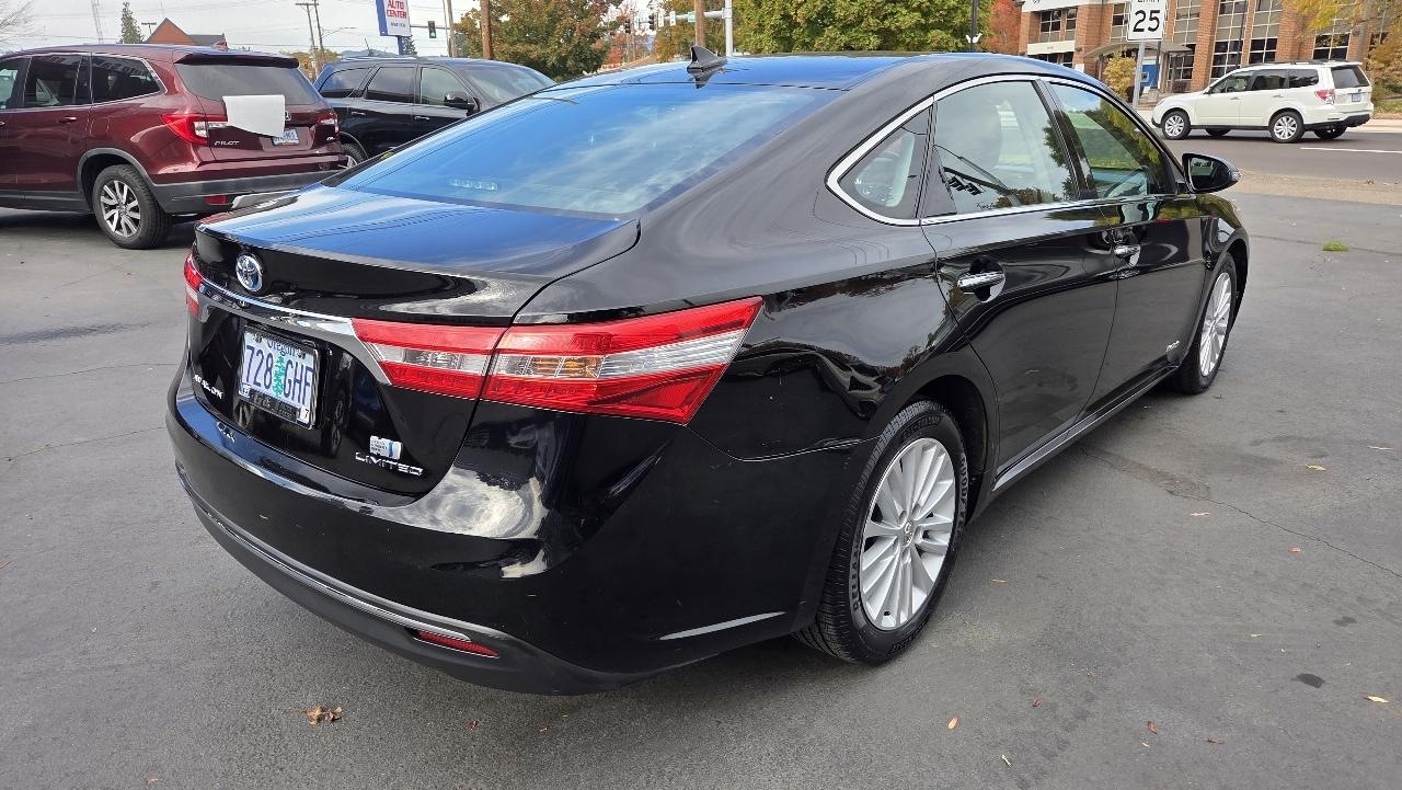 Toyota Avalon Hybrid Limited 2013