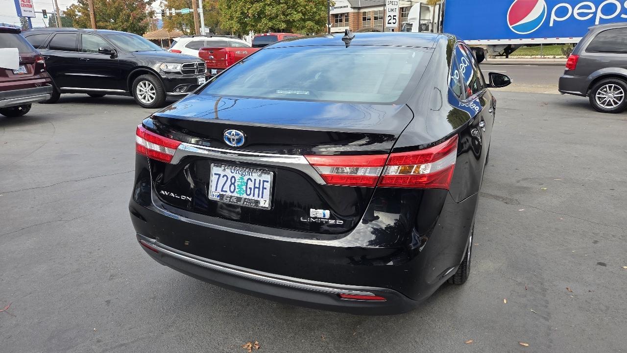 Toyota Avalon Hybrid Limited 2013