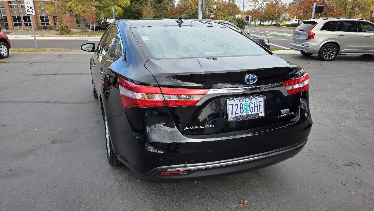 Toyota Avalon Hybrid Limited 2013