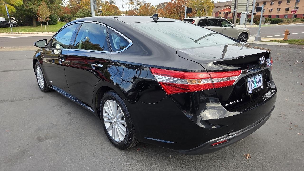 Toyota Avalon Hybrid Limited 2013