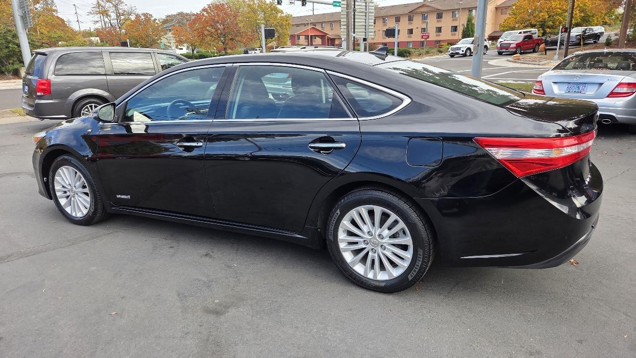 Toyota Avalon Hybrid Limited 2013