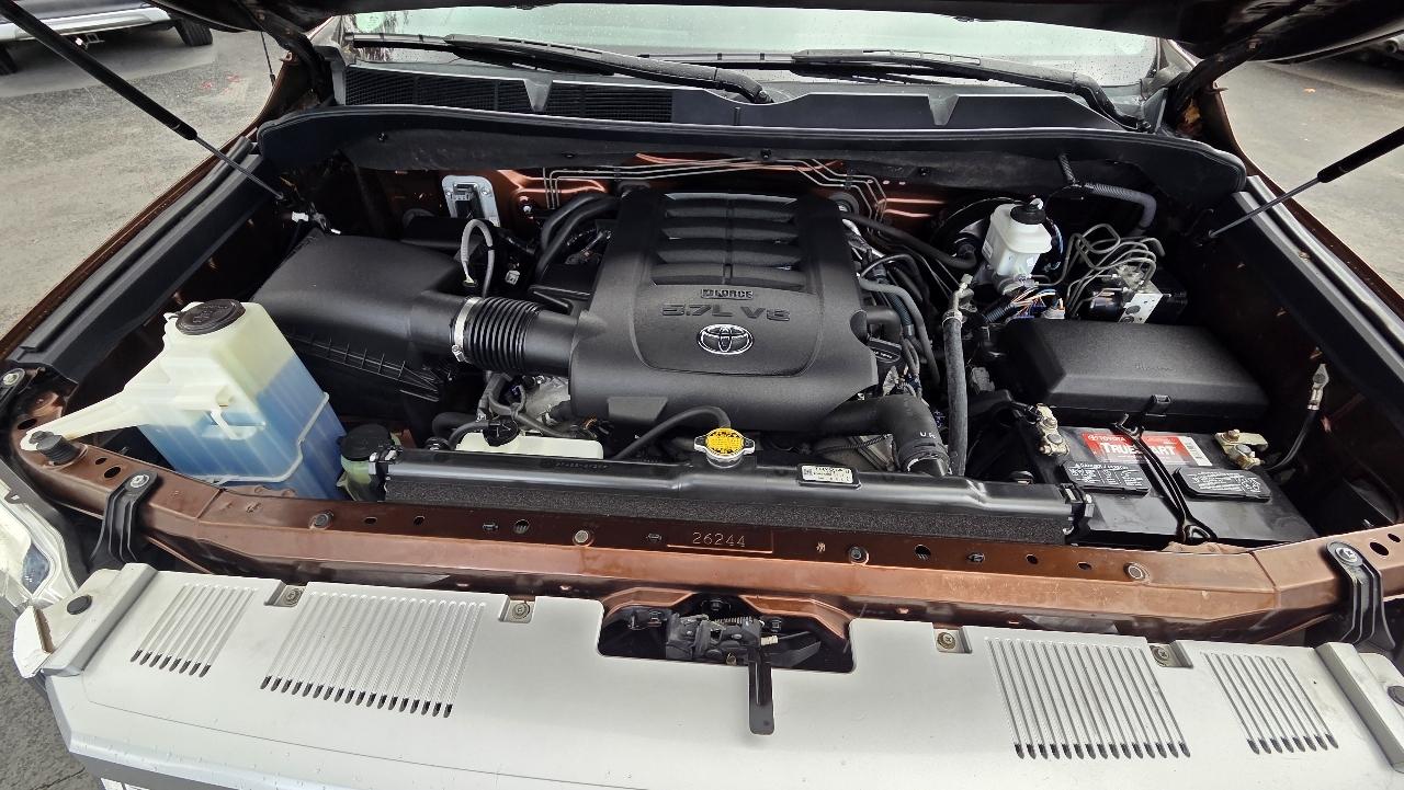 Toyota Tundra  2014