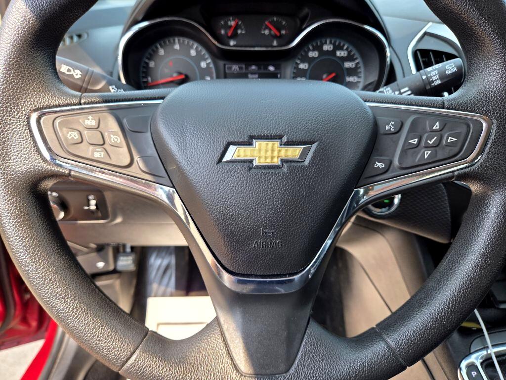 Chevrolet Cruze LT Auto Hatchback 2017