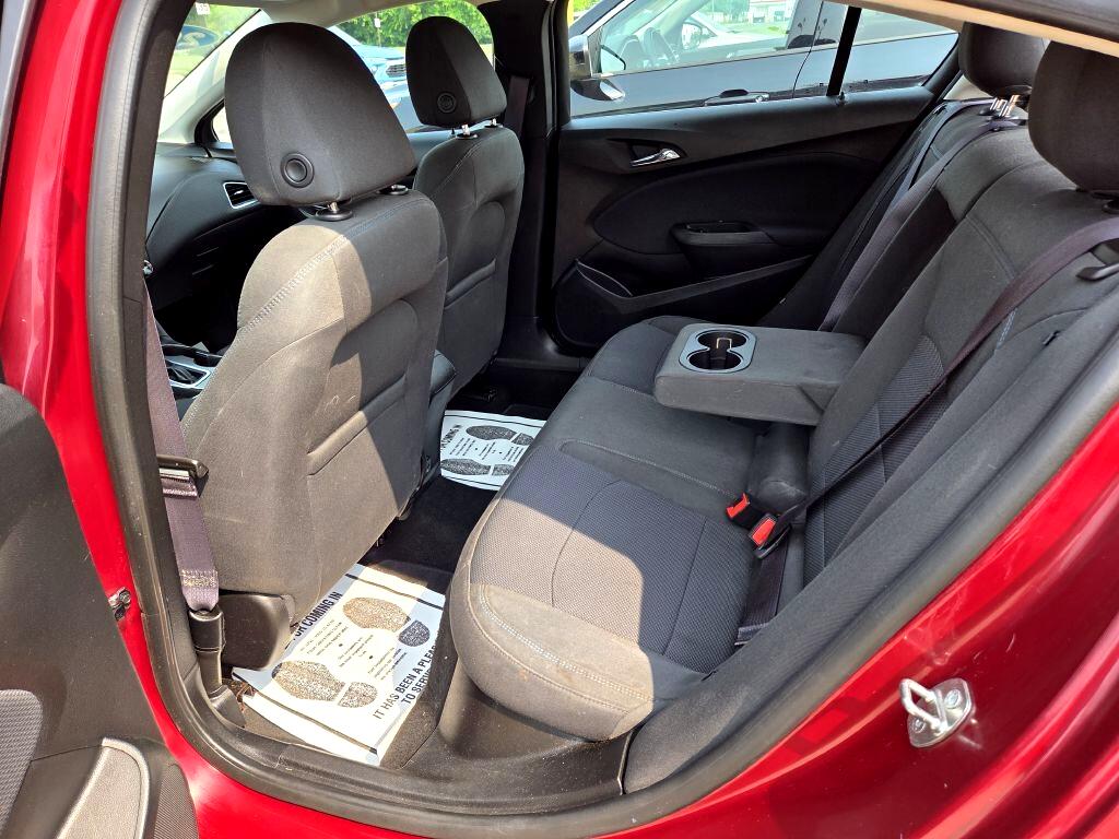 Chevrolet Cruze LT Auto Hatchback 2017