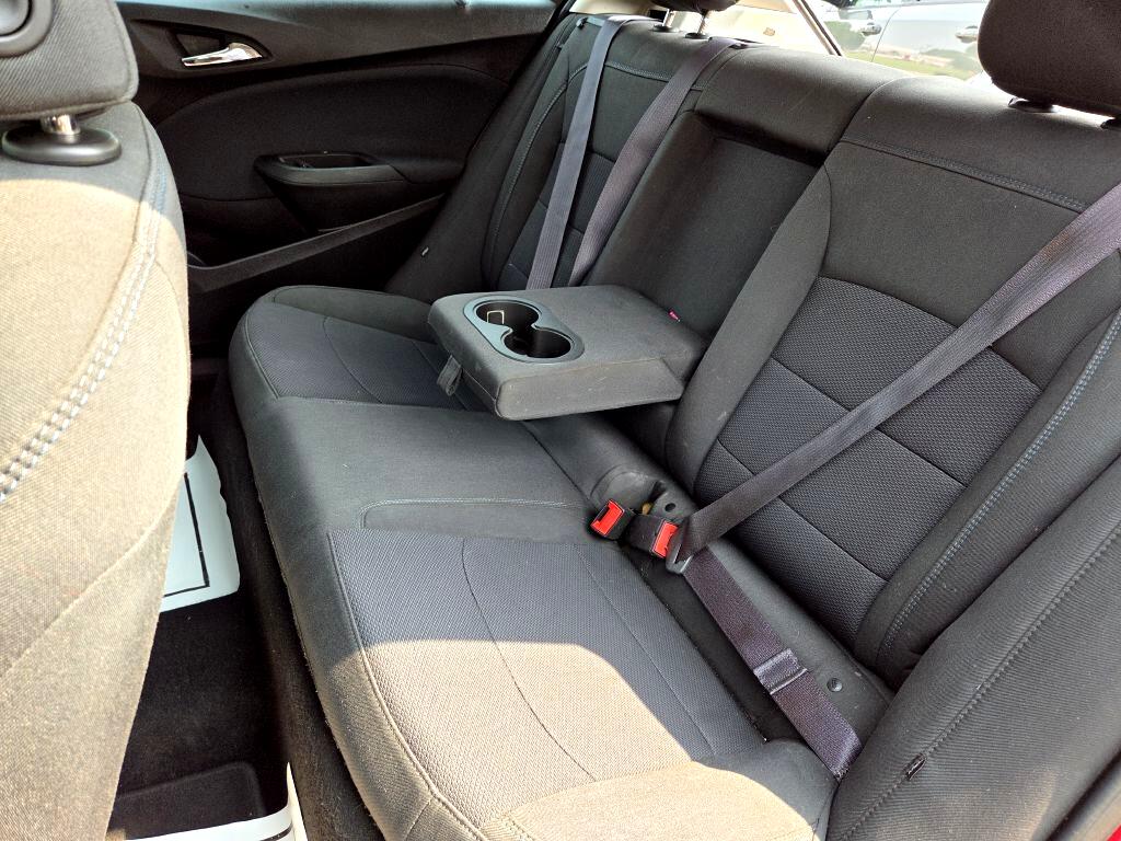 Chevrolet Cruze LT Auto Hatchback 2017