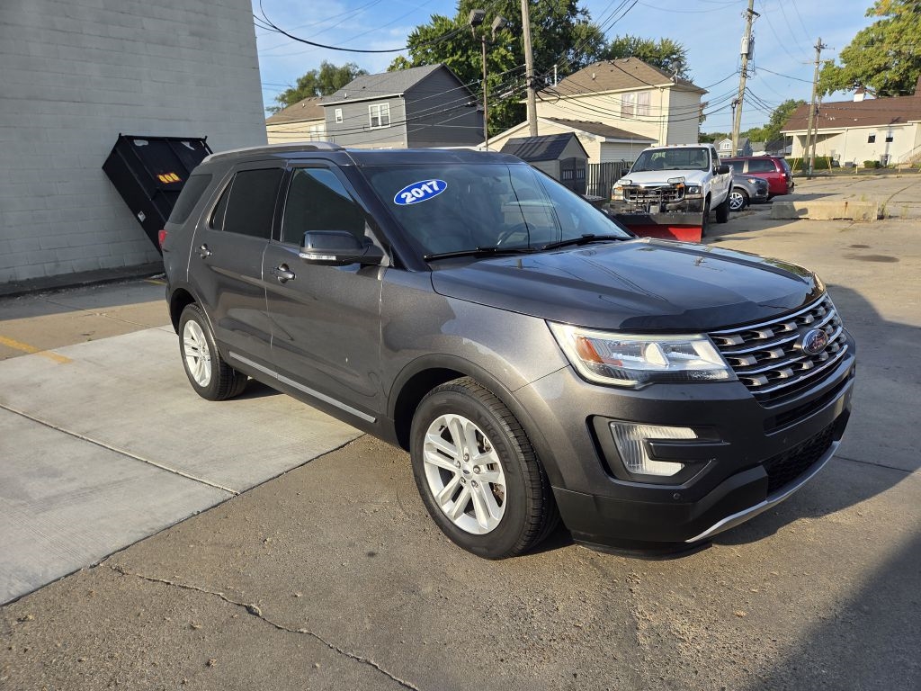 Ford Explorer XLT FWD 2017