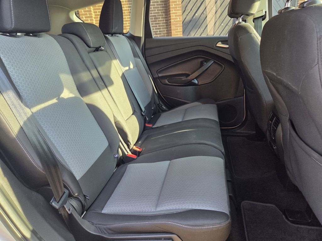 Ford Escape SE FWD 2017